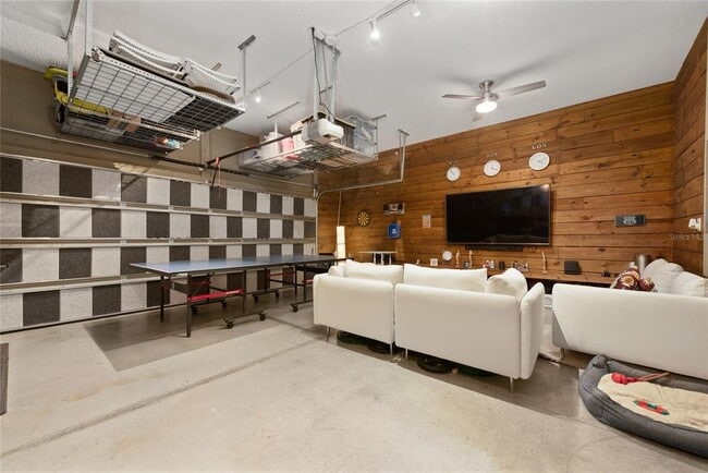 Building Photo - 11543 Charnock Dr