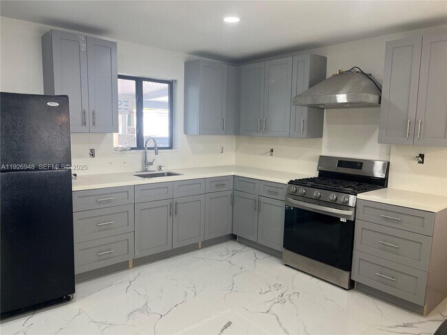 Building Photo - 3441 NW 208th St