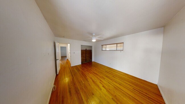 Building Photo - 3BD/2BA on Dorothy Drive!