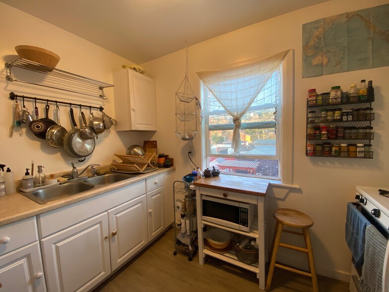 Building Photo - 4510 N Figueroa St