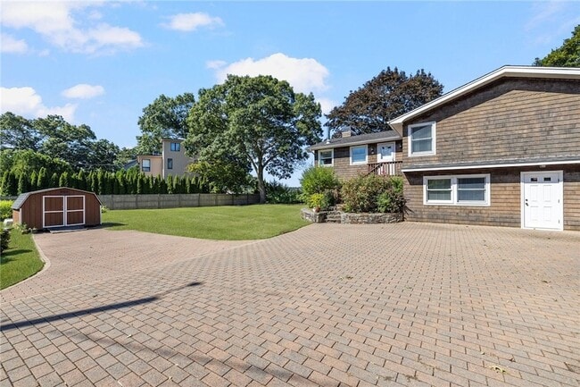 Building Photo - 14 Betty Hill Rd