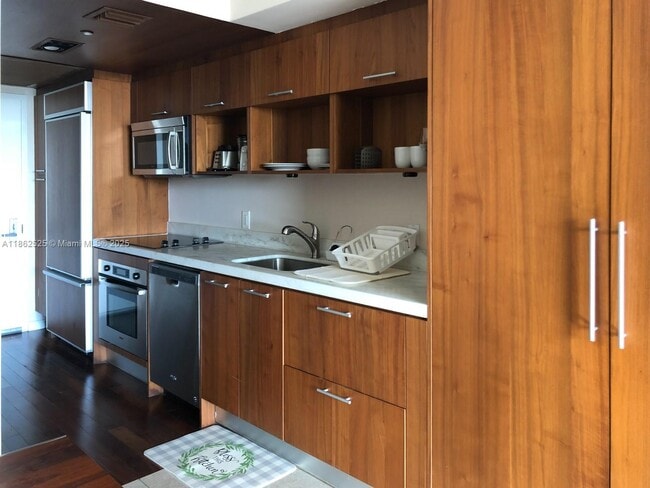 Building Photo - 50 Biscayne Blvd