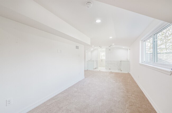 Building Photo - 4718 N Braeswood Blvd