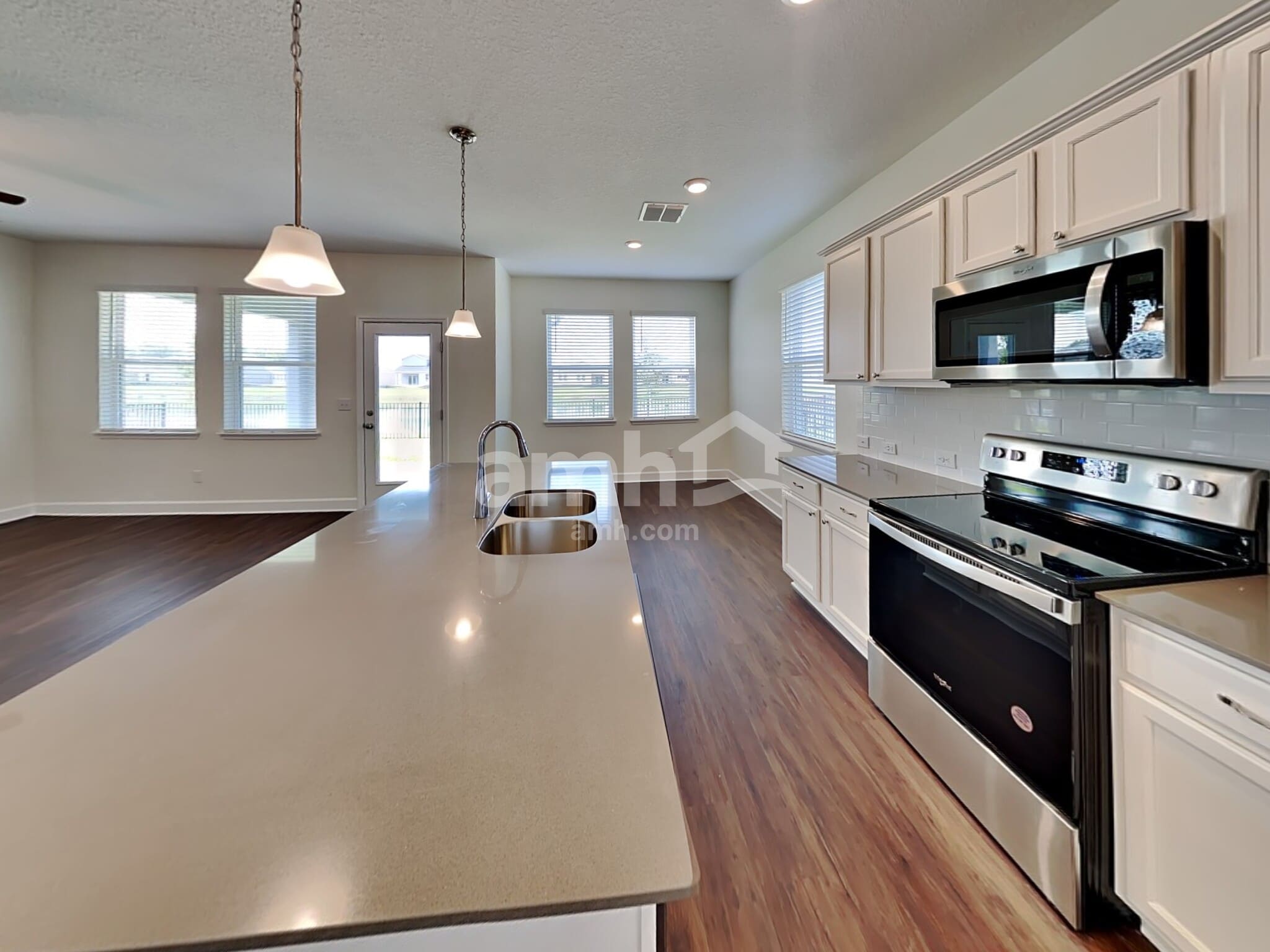 Building Photo - 33860 Night Lily Dr