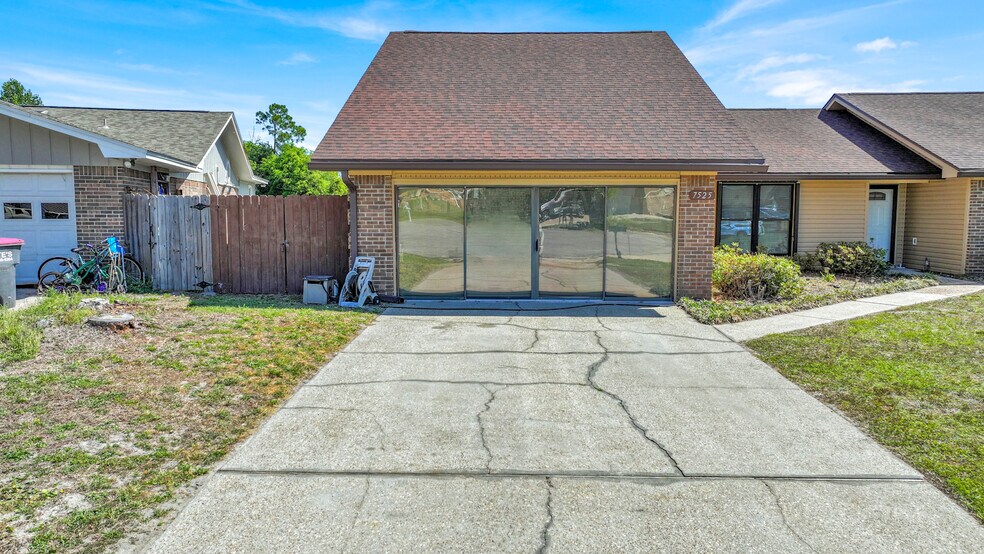 Building Photo - 7525 Melody Ln