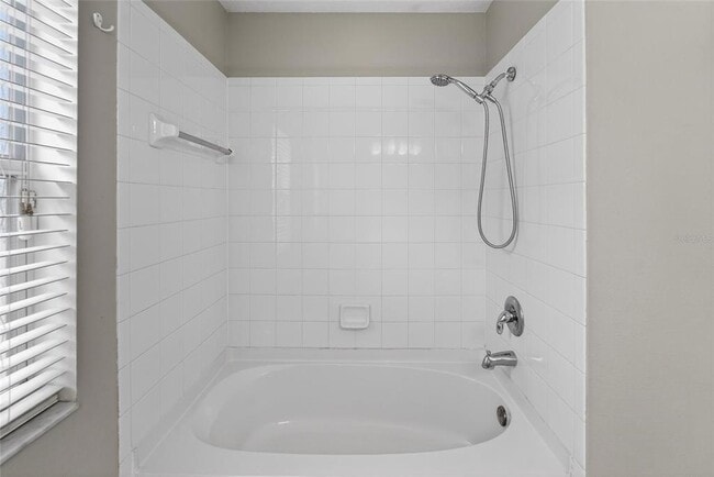 Building Photo - 11305 Symmes Lake Dr