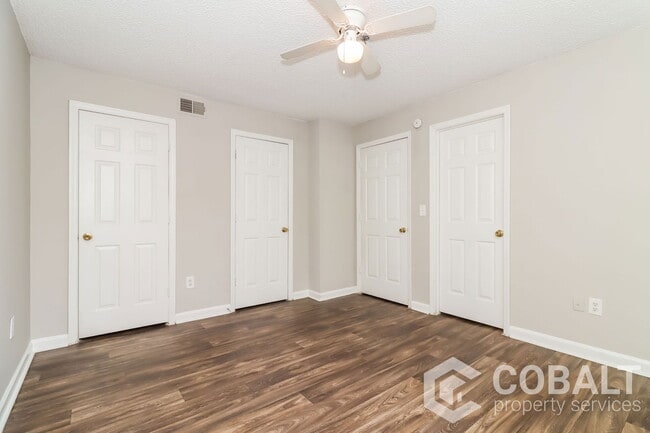 Building Photo - 987 Collier Rd NW