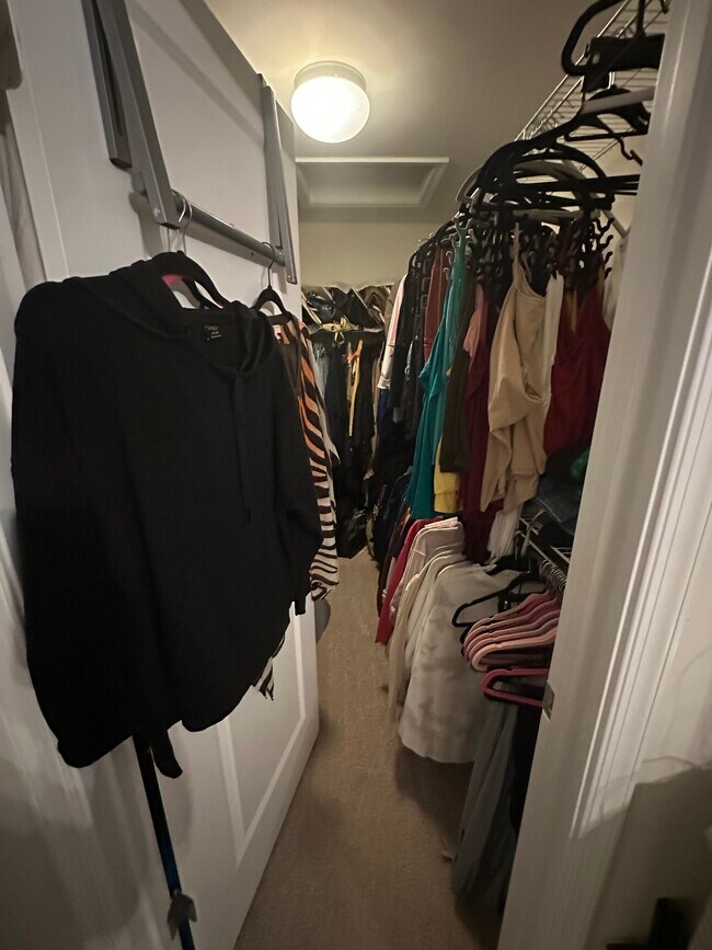 Building Photo - 5640 Scott Ridge Pl