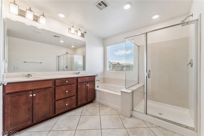 Building Photo - 5371 Boschetto St