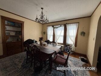 Building Photo - 81 Cresthill Rd