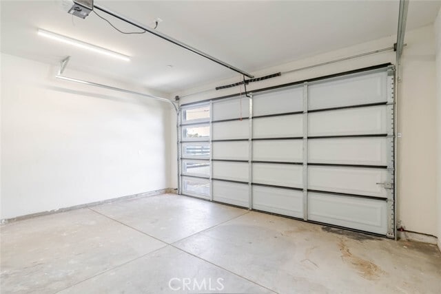 Building Photo - 10754 Nassau Ave