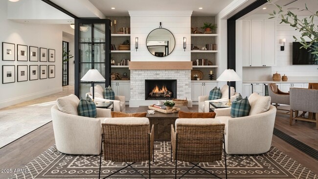 Building Photo - 11249 N Blakely St