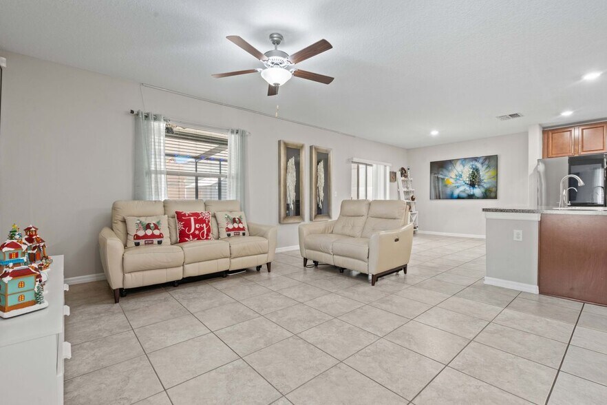 Building Photo - 3717 Cat Mint St