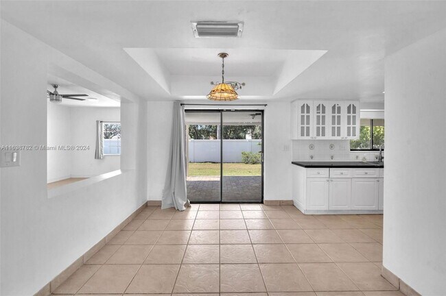 Building Photo - 13340 NW 8th Ct