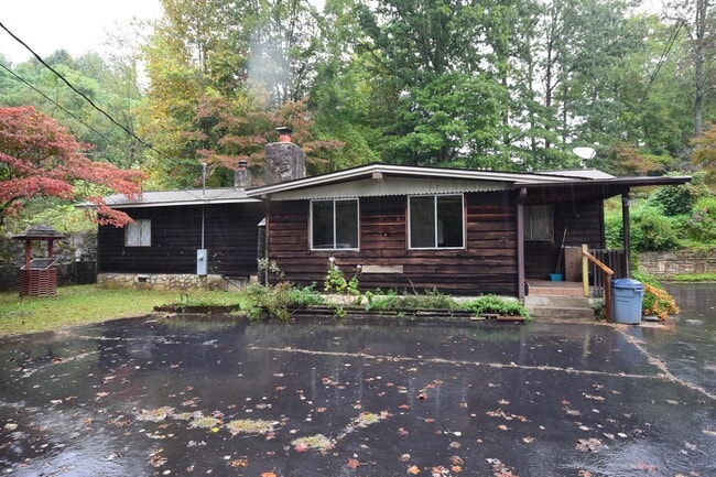 Building Photo - 54 Dillingham Rd