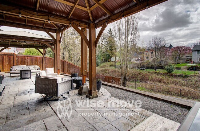 Building Photo - Washougal- 4 Bedroom Home- Apply today!