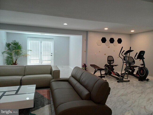 Building Photo - 25501 Emerson Oaks Dr
