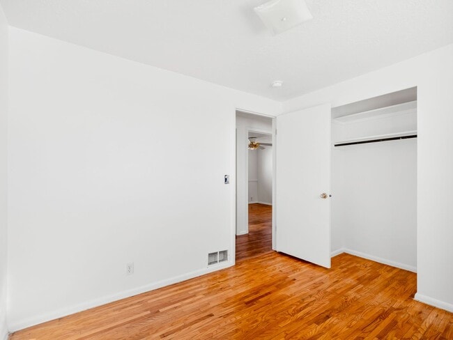 Building Photo - Beautiful home for rent!