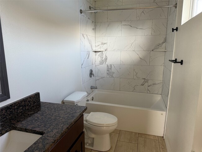 Building Photo - 2724 Avenue D