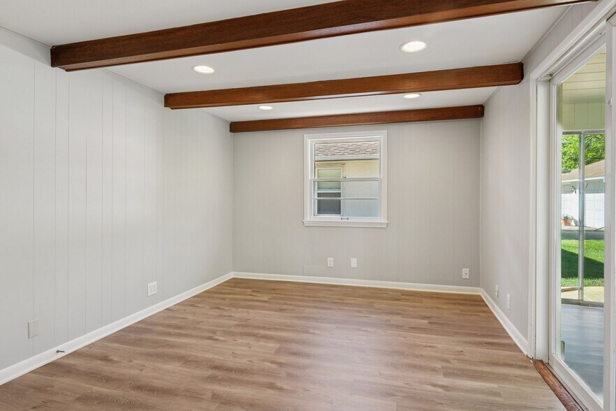 Building Photo - 6416 Wilryan Ave