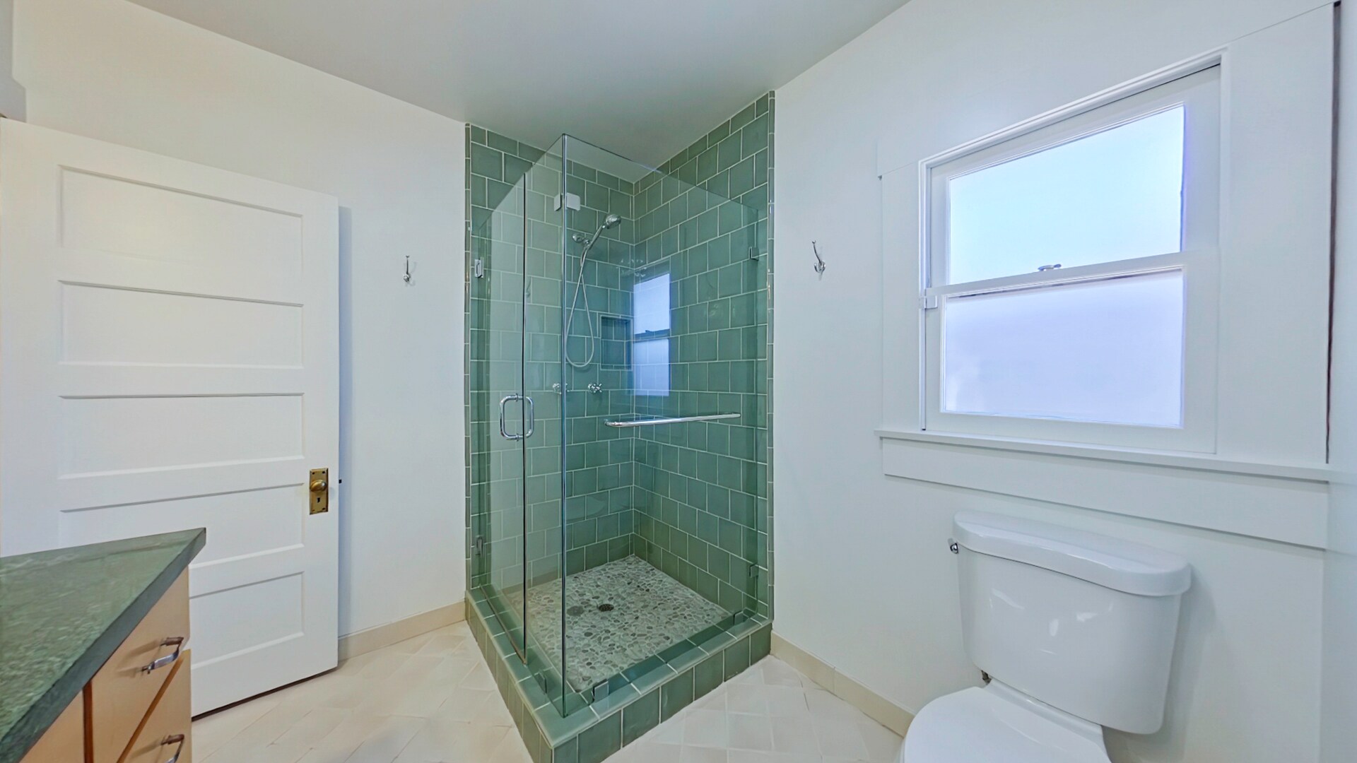 Building Photo - 1915 Las Lunas St