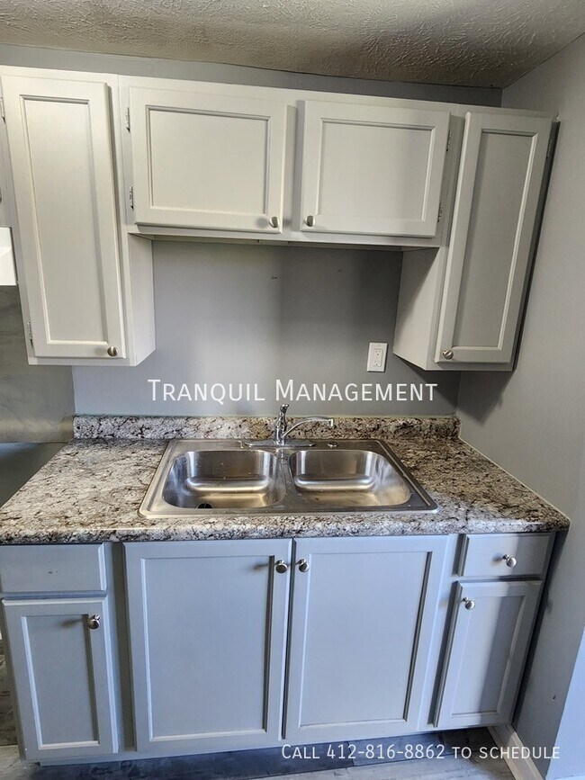 Building Photo - 540 Reed St