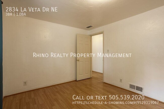 Building Photo - 2834 La Veta Dr