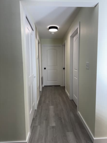 Building Photo - 323 Sheffield Ct