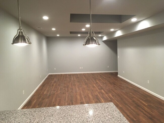 Building Photo - Oversized 3BR/3BA Luxury Home in Wooster S...
