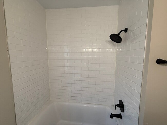 Building Photo - Renovated 3-Bedroom Home – We Welcome Sect...