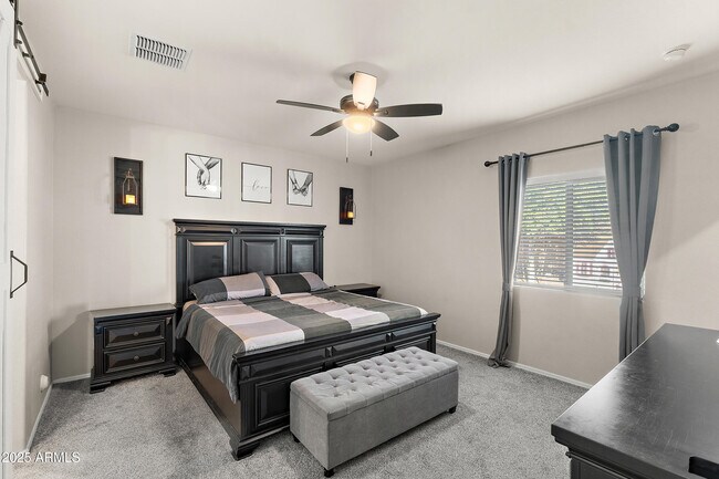 Building Photo - 242 Pacific Dr