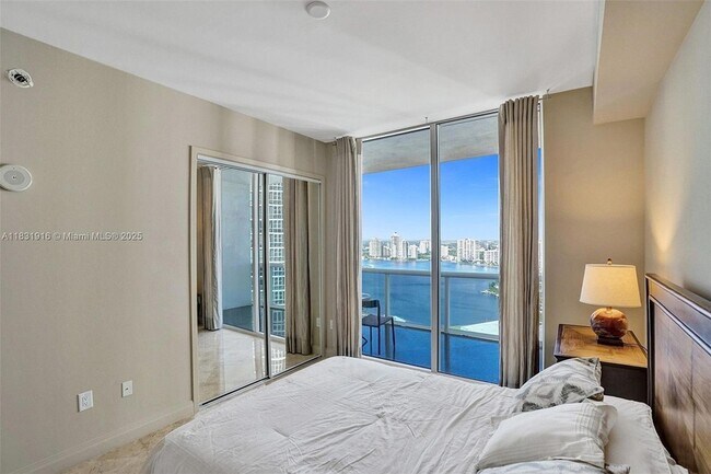 Building Photo - 18101 Collins Ave