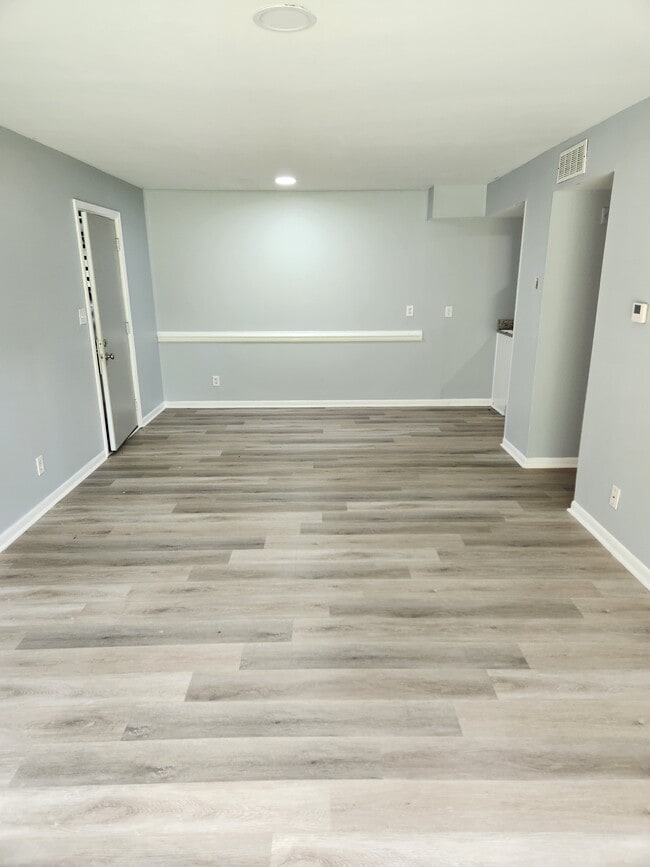 Building Photo - 2819 North O'Henry