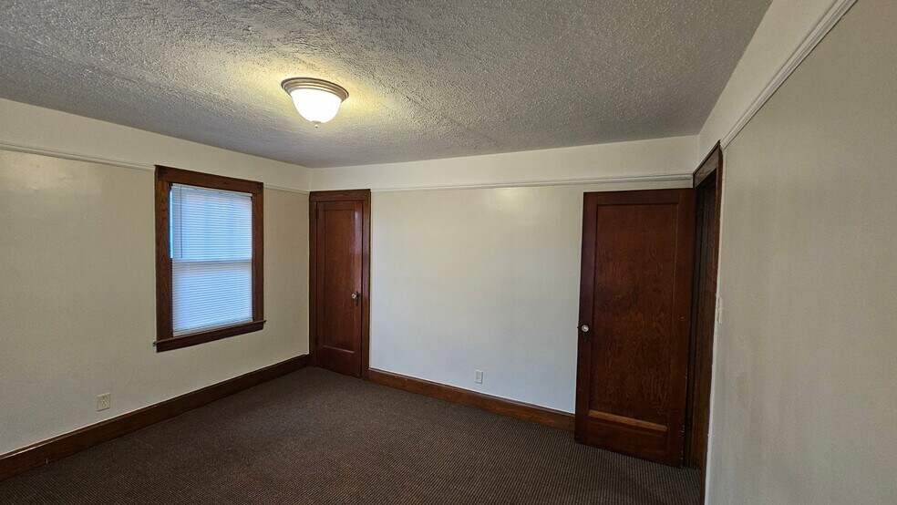 Building Photo - 415 Lincoln Ave