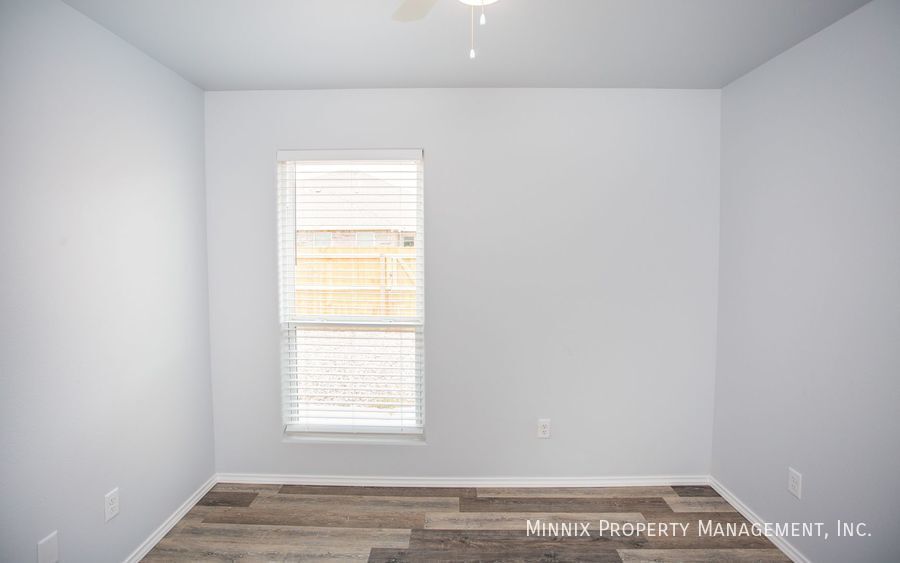 Building Photo - 5607 Kemper St