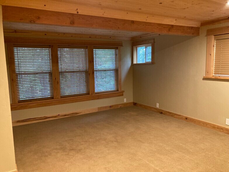 Building Photo - 18710 Choctaw Rd