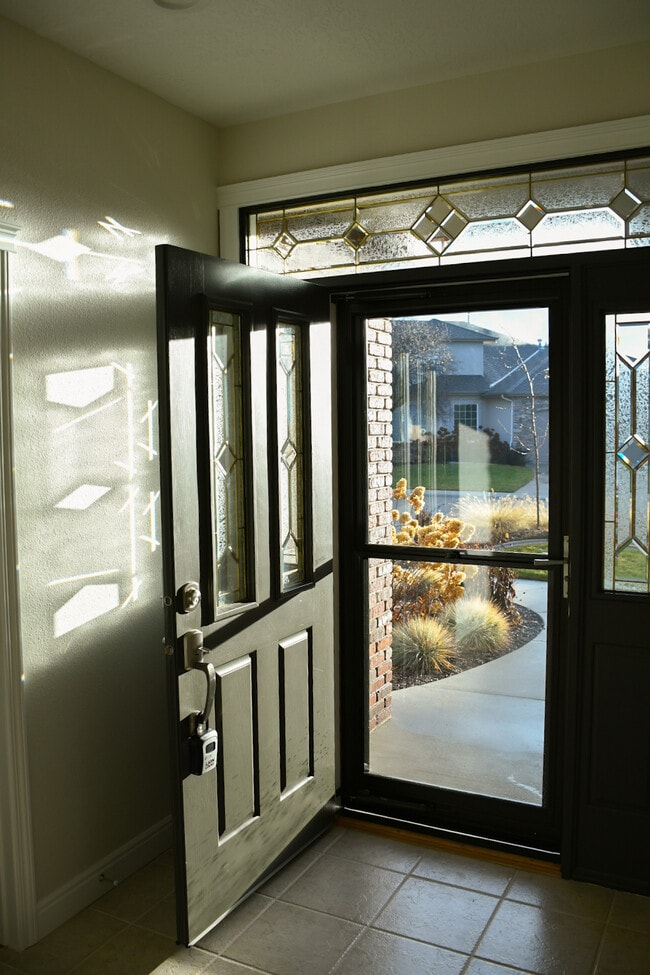 Building Photo - 12666 W Running Brook Ct