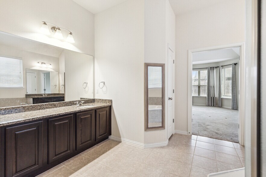 Building Photo - 6308 Meandering Creek Dr