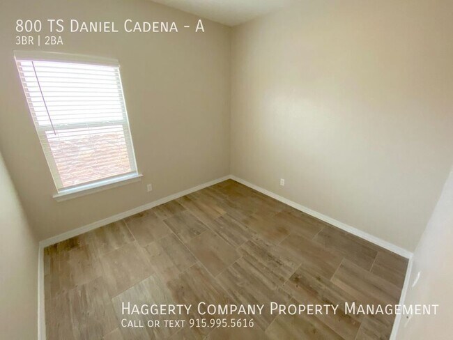 Building Photo - 800 TS Daniel Cadena Dr