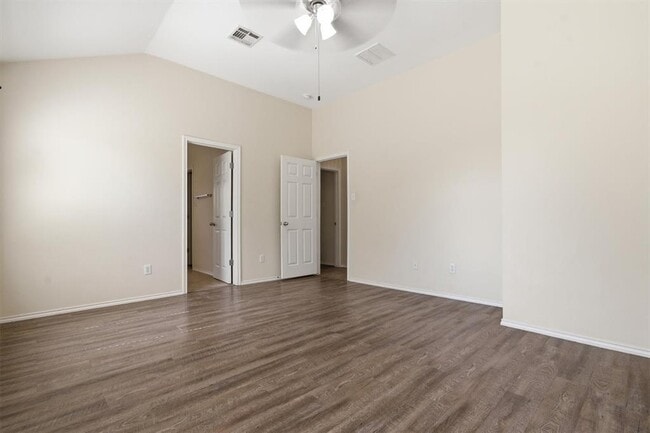 Building Photo - 224 Poplarwood Dr