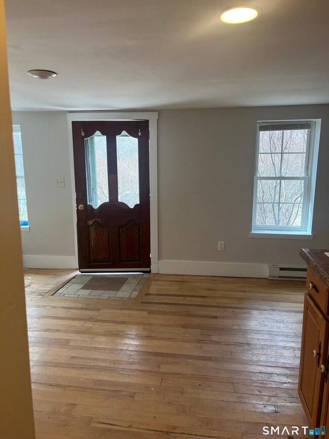 Building Photo - 43 Wallens St