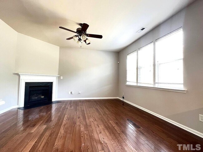 Building Photo - 4 Bedroom Single Family RDU RTP