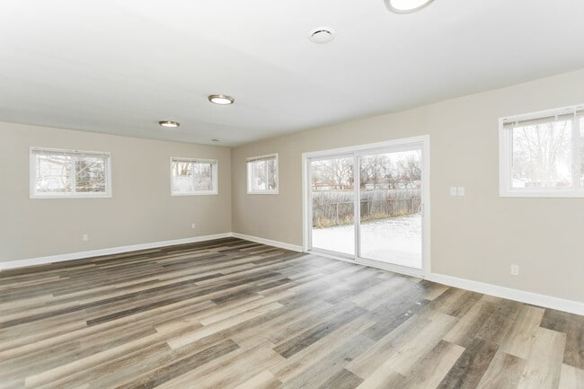 Building Photo - 13341 Herbert Ave