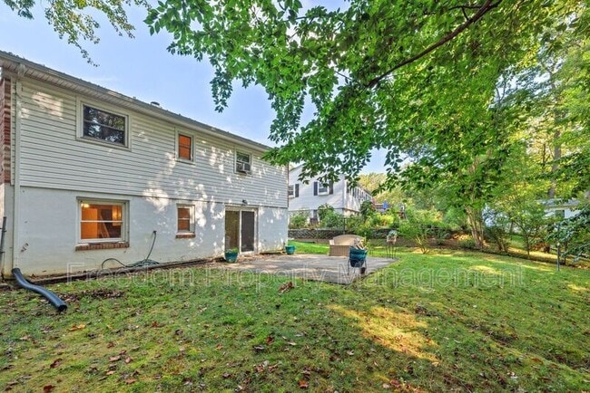 Building Photo - 14309 Fairmont Ct
