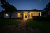 Building Photo - 8431 Lorrie Dr