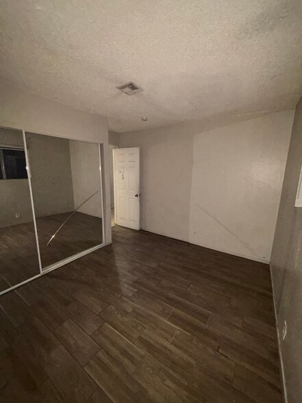 Building Photo - 2428 Statz St