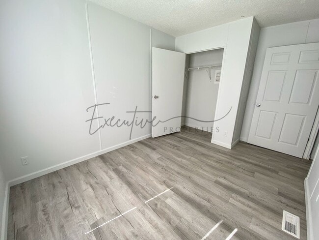 Building Photo - Affordable 3-Bedroom Mobile Home in Sulphur – Central AC & Private Lot