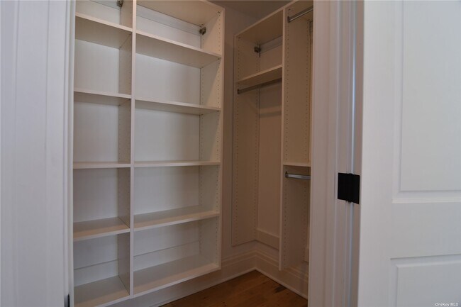 Building Photo - 1 Madison Pl