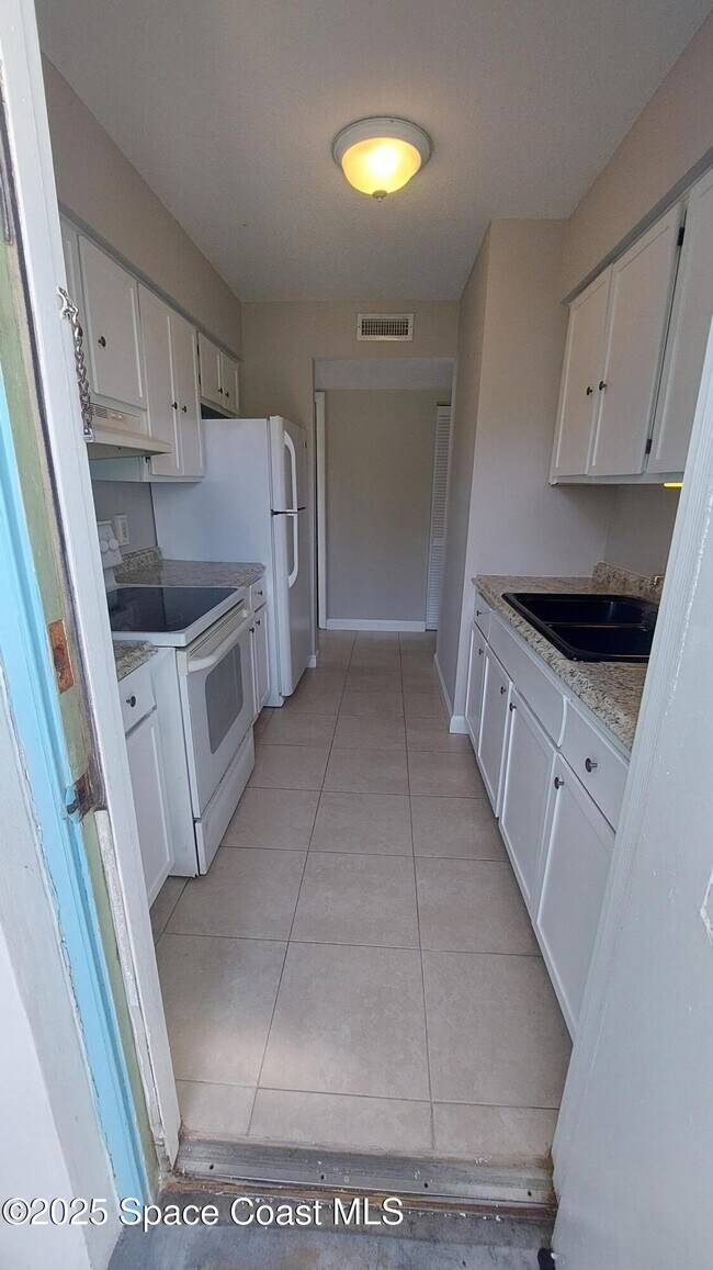 Building Photo - 8401 N Atlantic Ave