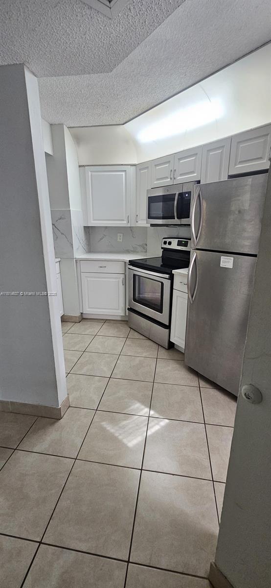 Building Photo - 10451 W Broward Blvd